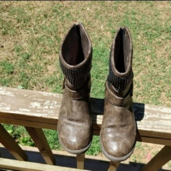 Steve Madden Studded Brown Booties Size 5 - Picture 2 of 8